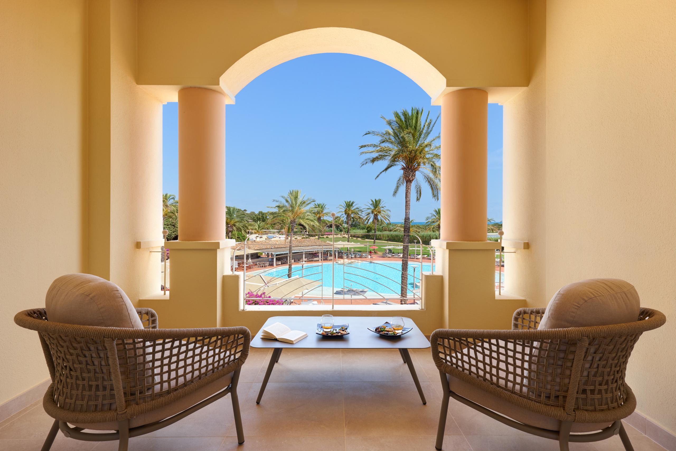Two-Bedroom Suite Bay Side
